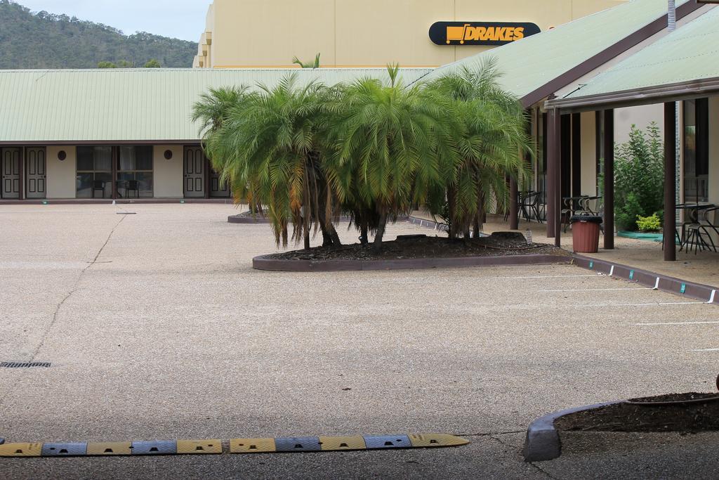 Glenmore Palms Motel Rockhampton Buitenkant foto