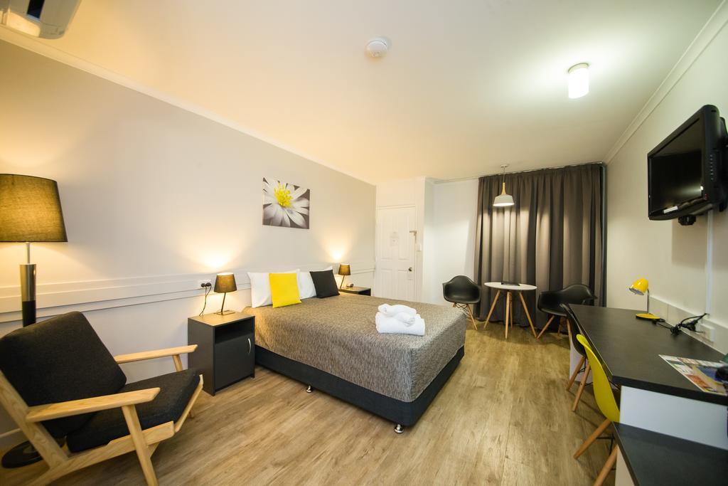 Glenmore Palms Motel Rockhampton Buitenkant foto