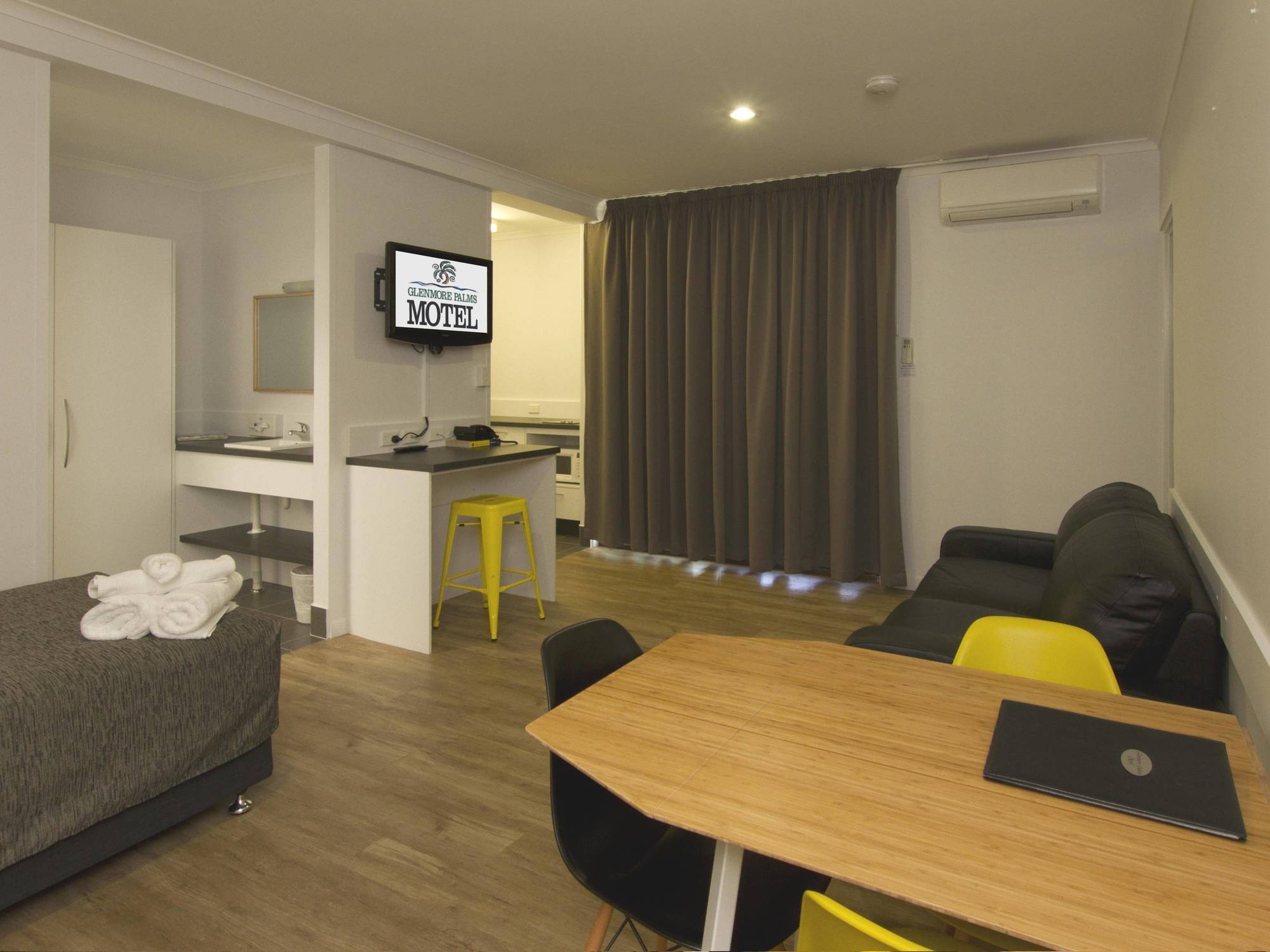 Glenmore Palms Motel Rockhampton Buitenkant foto